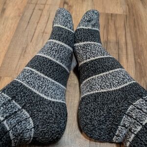 Cozy Women's  Black & Gray Striped Knit Socks